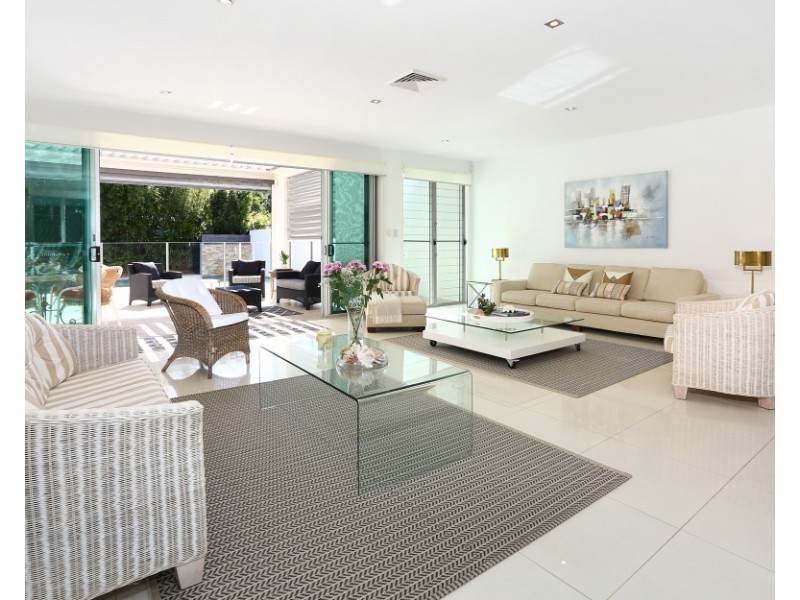 4025A The Boulevarde, Benowa QLD 4217