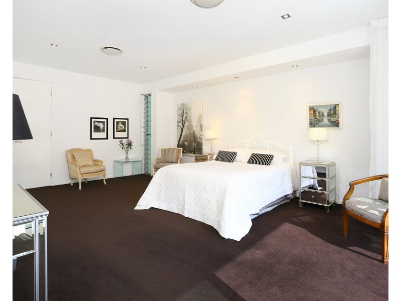 4025A The Boulevarde, Benowa QLD 4217