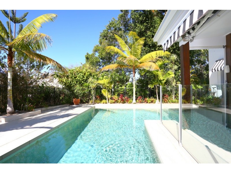 5023B Riverwood grove, Benowa QLD 4217