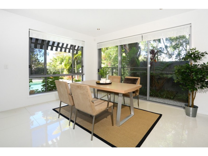 5023B Riverwood grove, Benowa QLD 4217