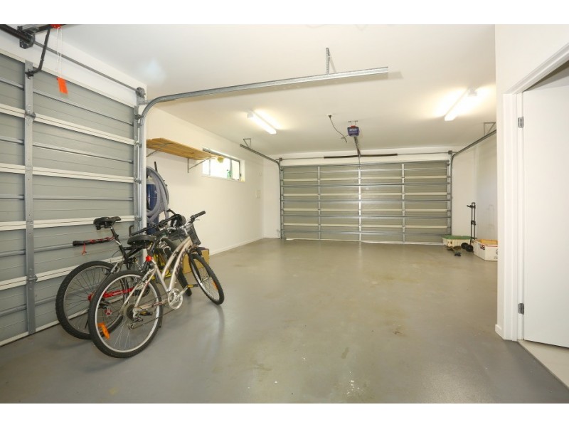 5023B Riverwood grove, Benowa QLD 4217