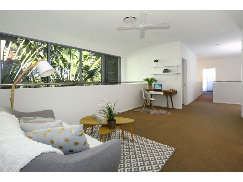 5023B Riverwood grove, Benowa QLD 4217