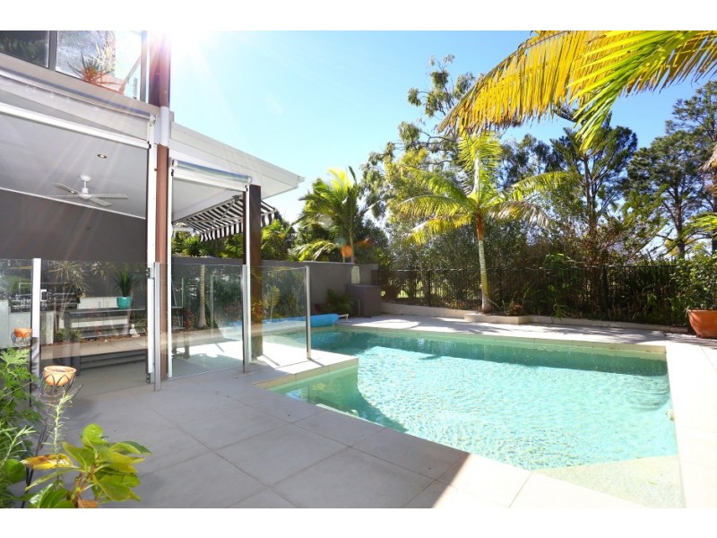 5023B Riverwood grove, Benowa QLD 4217