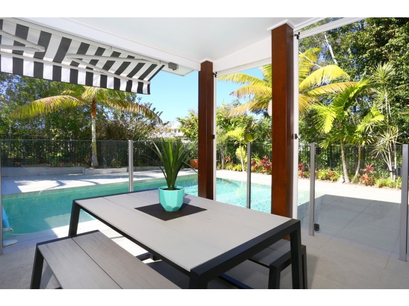 5023B Riverwood grove, Benowa QLD 4217