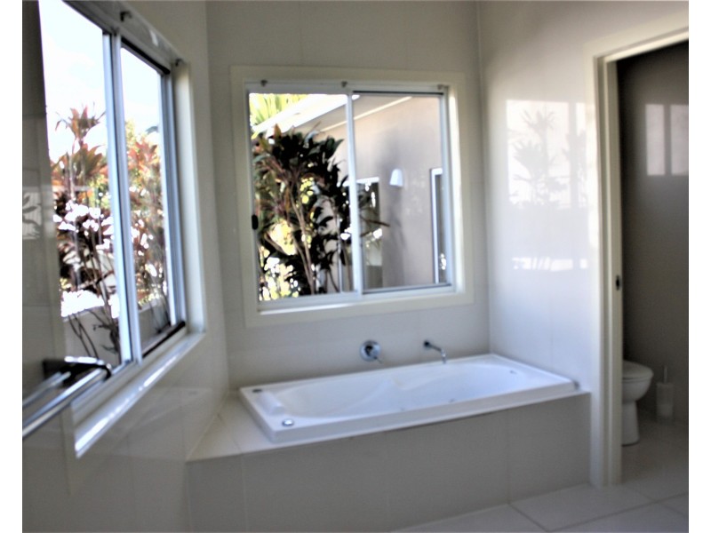 4019b Quayside, Benowa QLD 4217