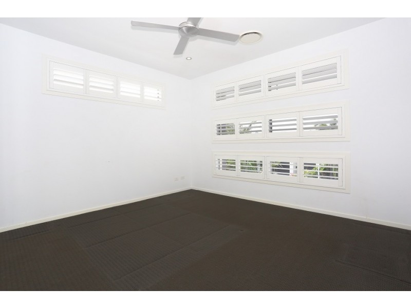 9003 Northview Parade, Benowa QLD 4217