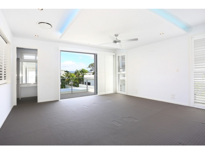 9003 Northview Parade, Benowa QLD 4217