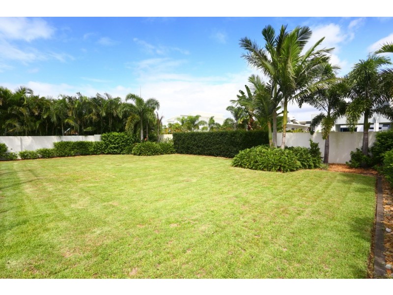 9003 Northview Parade, Benowa QLD 4217