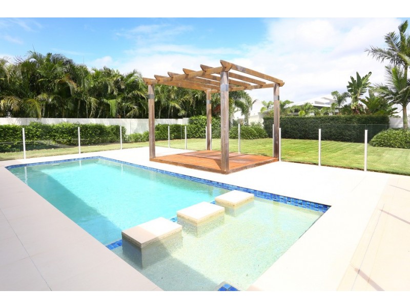 9003 Northview Parade, Benowa QLD 4217