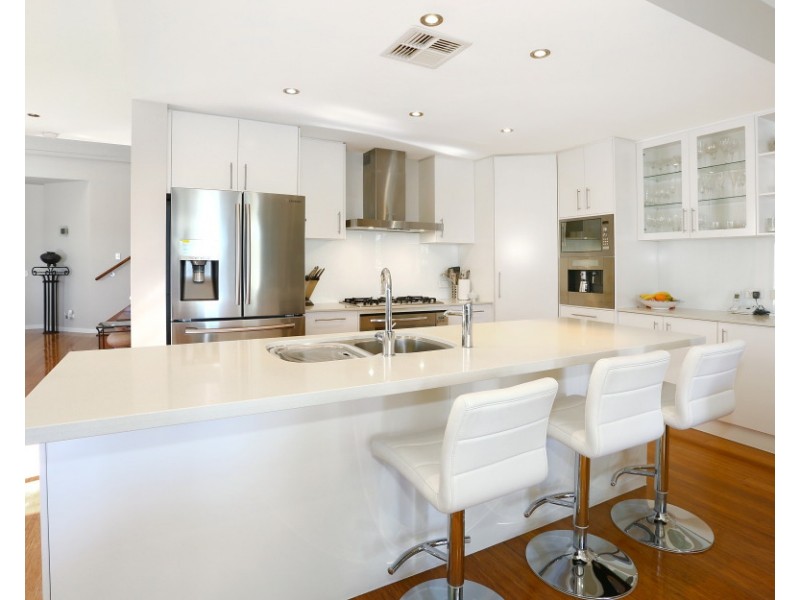 6026B Vista Drive, Benowa QLD 4217