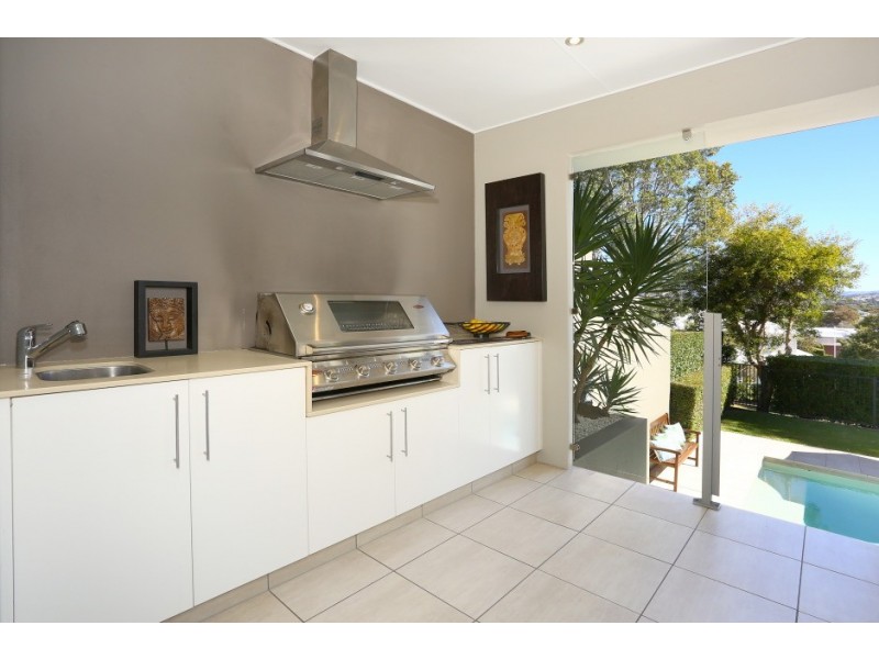 6026B Vista Drive, Benowa QLD 4217