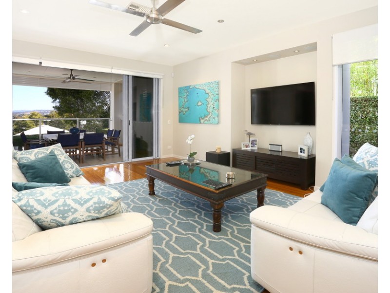 6026B Vista Drive, Benowa QLD 4217