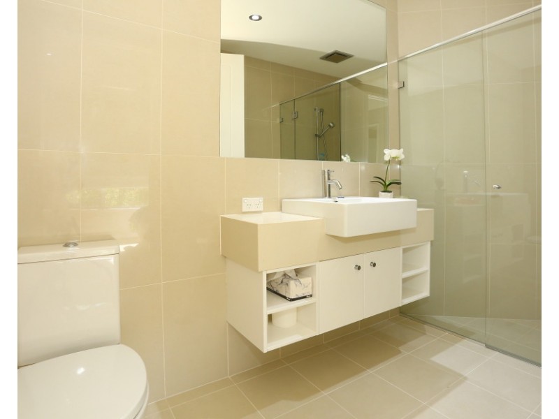 6026B Vista Drive, Benowa QLD 4217