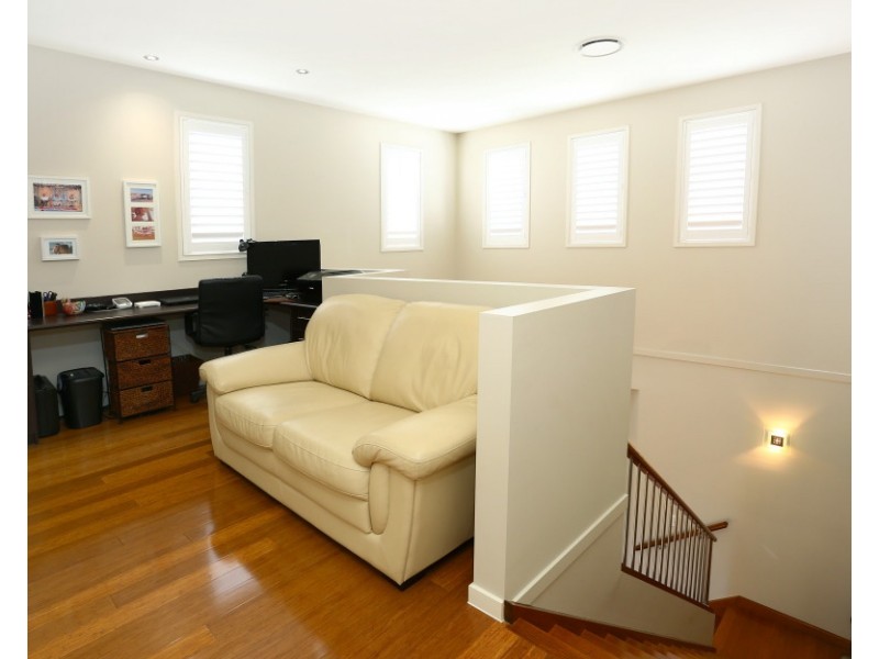 6026B Vista Drive, Benowa QLD 4217