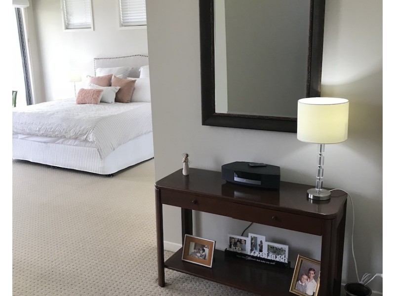 6026B Vista Drive, Benowa QLD 4217