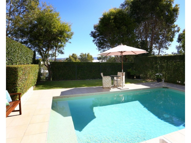 6026B Vista Drive, Benowa QLD 4217