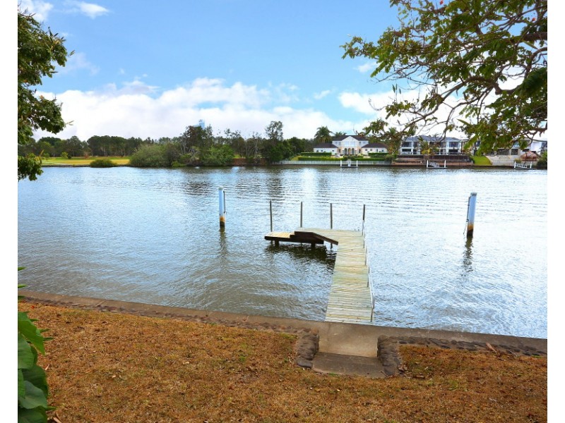 652 Nerang Broadbeach Road, Carrara QLD 4211