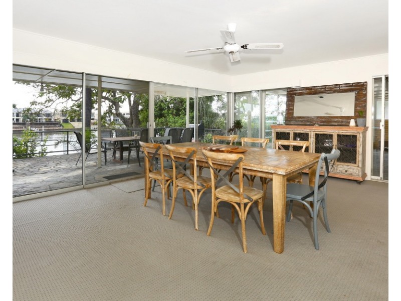 652 Nerang Broadbeach Road, Carrara QLD 4211