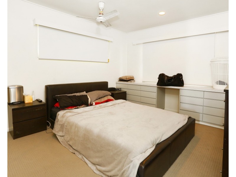 652 Nerang Broadbeach Road, Carrara QLD 4211