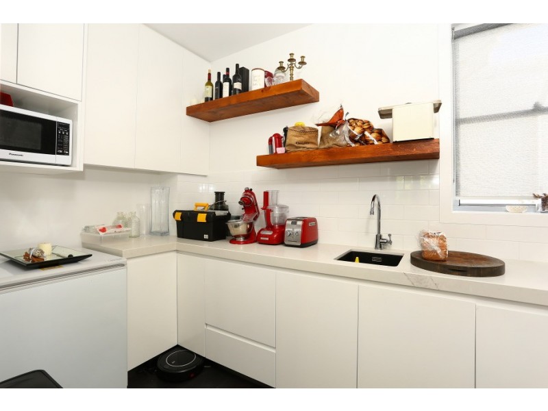 4005 The Boulevarde, Benowa QLD 4217