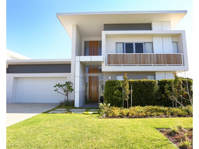 4005 THE BOULEVARDE, Benowa QLD 4217