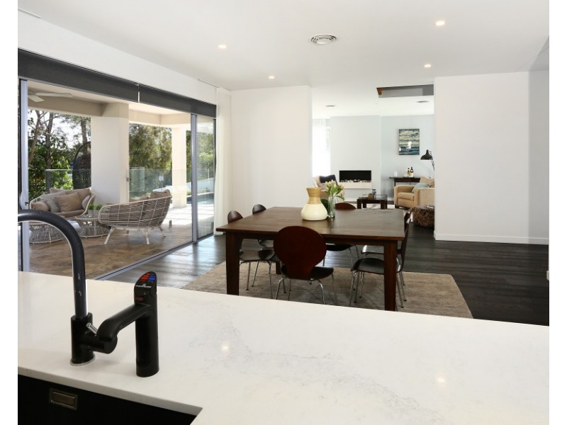 4005 THE BOULEVARDE, Benowa QLD 4217