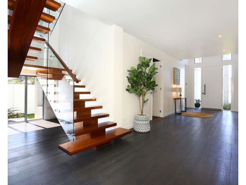 4005 THE BOULEVARDE, Benowa QLD 4217