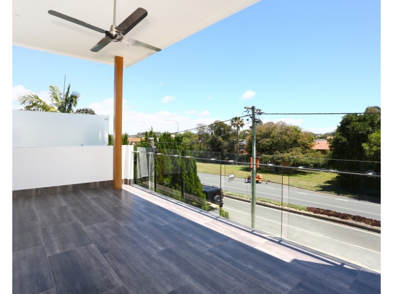 1/120 SLATYER AVENUE, Bundall QLD 4217