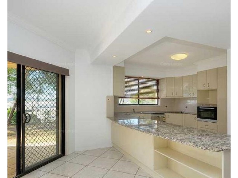 24 BLUE RIDGE CRESCENT, Varsity Lakes QLD 4227