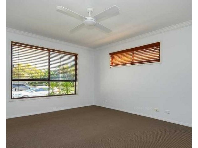 24 BLUE RIDGE CRESCENT, Varsity Lakes QLD 4227