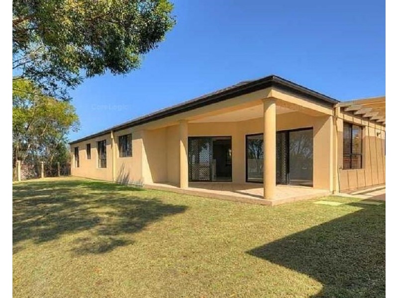 24 BLUE RIDGE CRESCENT, Varsity Lakes QLD 4227