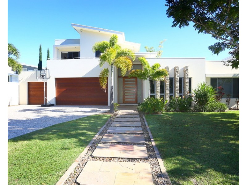 1024 LAKEVIEW TERRACE, Benowa QLD 4217