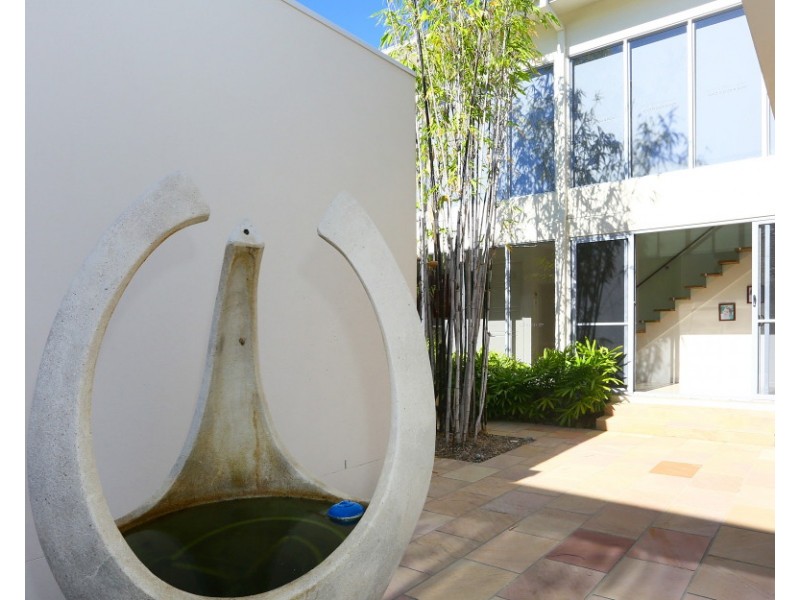1024 LAKEVIEW TERRACE, Benowa QLD 4217