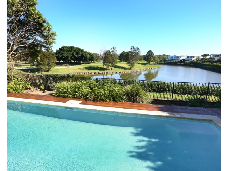 1024 LAKEVIEW TERRACE, Benowa QLD 4217