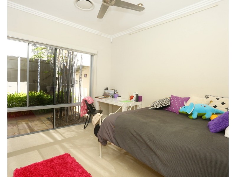 1024 LAKEVIEW TERRACE, Benowa QLD 4217