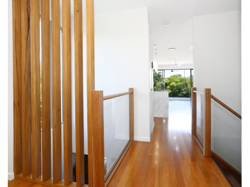 2/120 SLATYER AVENUE, Bundall QLD 4217