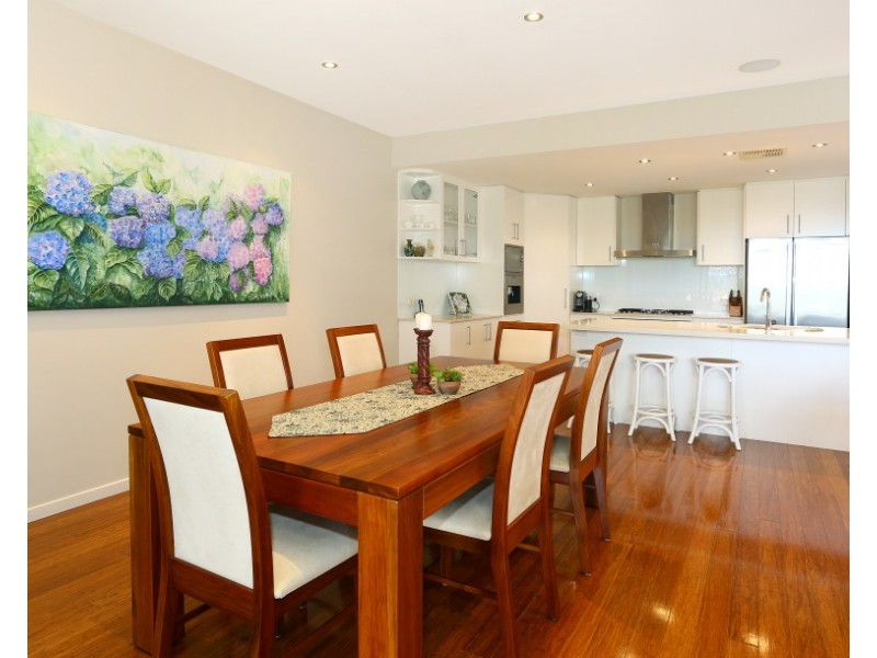 6026A Vista Drive, Benowa QLD 4217