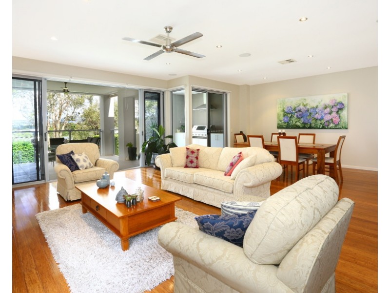 6026A Vista Drive, Benowa QLD 4217