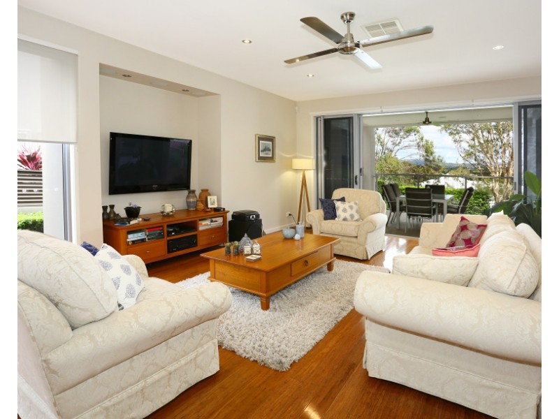 6026A Vista Drive, Benowa QLD 4217