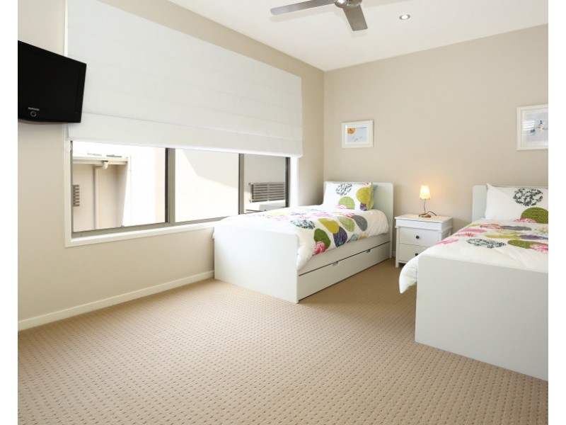 6026A Vista Drive, Benowa QLD 4217