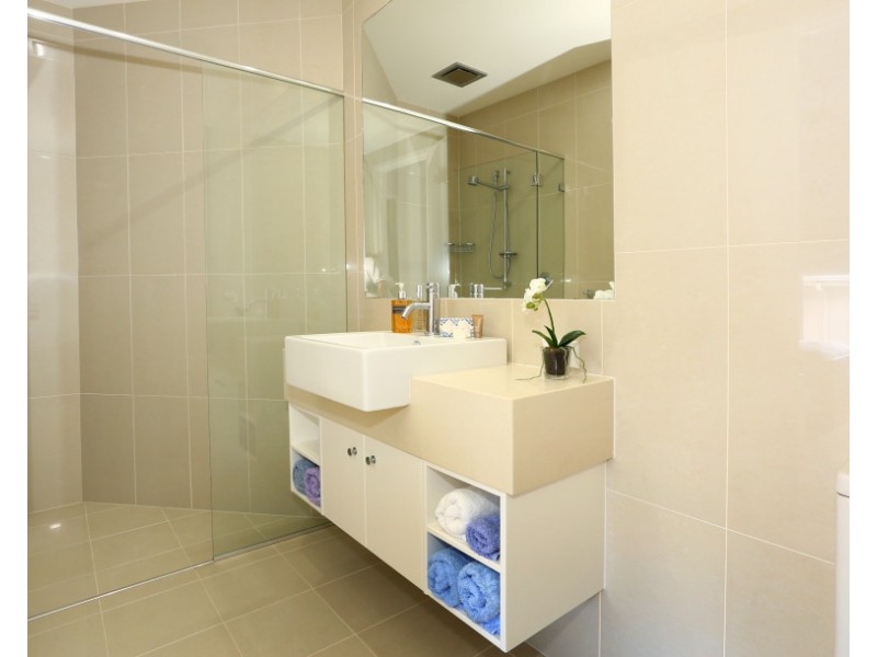 6026A Vista Drive, Benowa QLD 4217