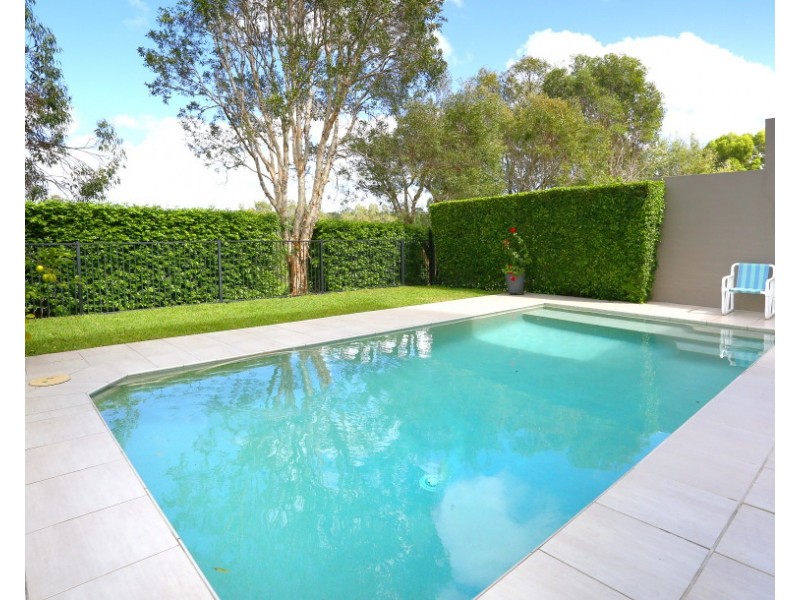 6026A Vista Drive, Benowa QLD 4217
