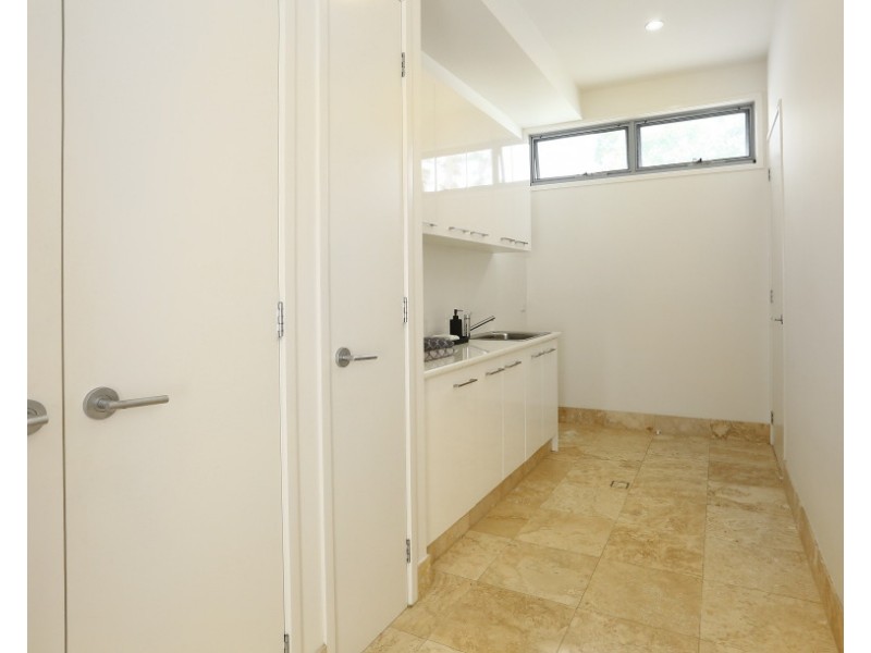 2/5016 Riverwood Grove, Benowa QLD 4217