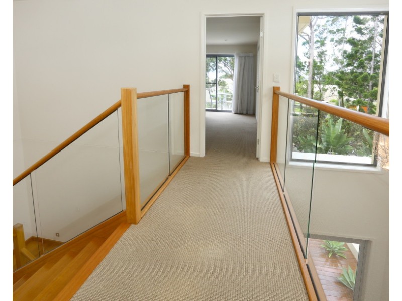 2/5016 Riverwood Grove, Benowa QLD 4217