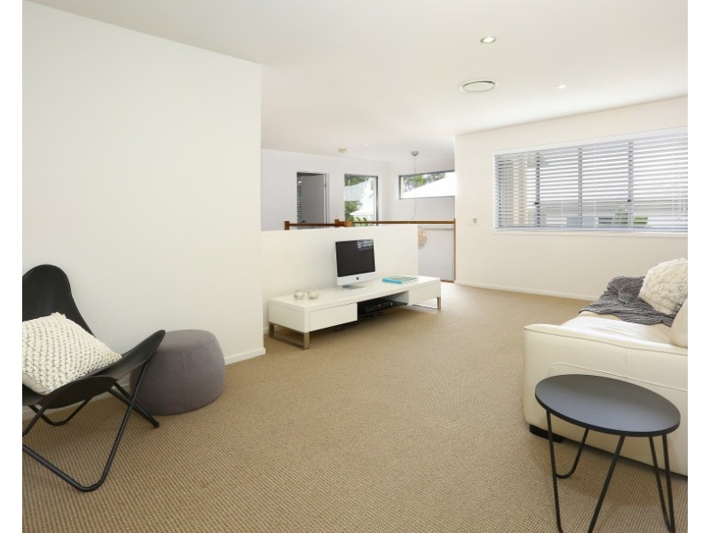 2/5016 Riverwood Grove, Benowa QLD 4217