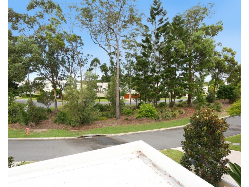 2/5016 Riverwood Grove, Benowa QLD 4217
