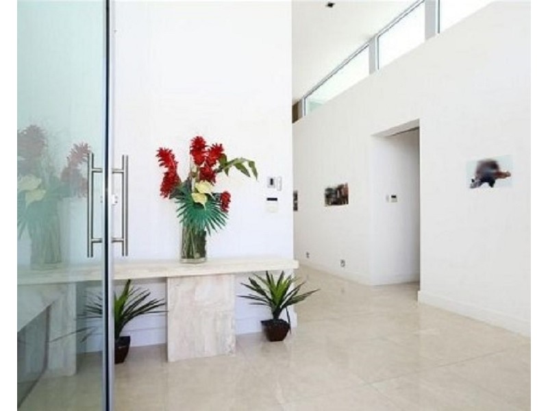 2003 THE BOULEVARDE, Benowa QLD 4217