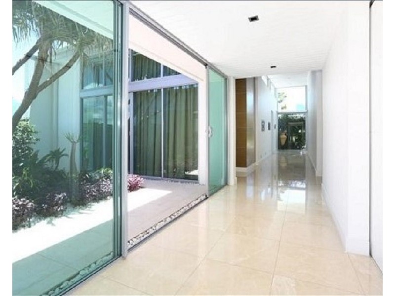2003 THE BOULEVARDE, Benowa QLD 4217