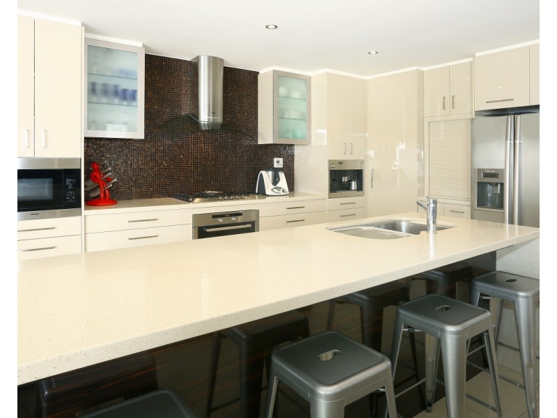 5012A Riverwood Grove, Benowa QLD 4217