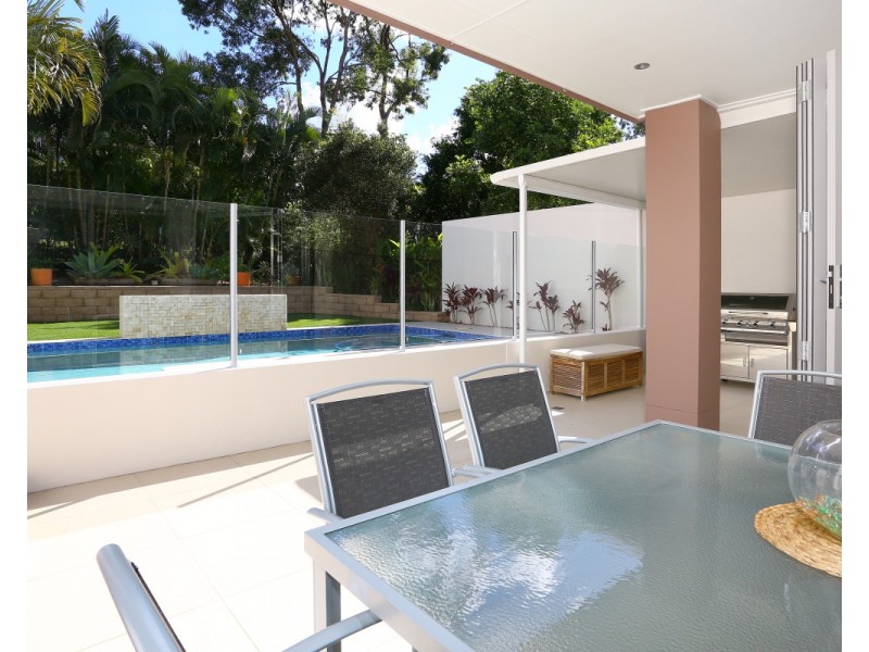 5012A Riverwood Grove, Benowa QLD 4217